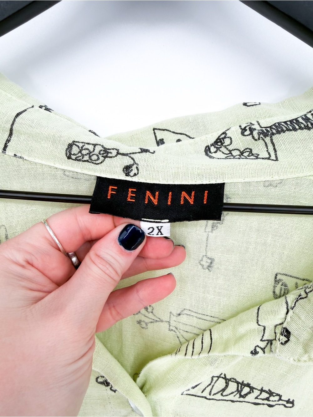 Fenini Linen Pottery and Lamp Doodle Print Button Front Top Green 2X - Picture 10 of 10